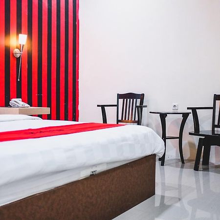 Reddoorz Plus Near Mall Panakukang Makassar Eksteriør bilde