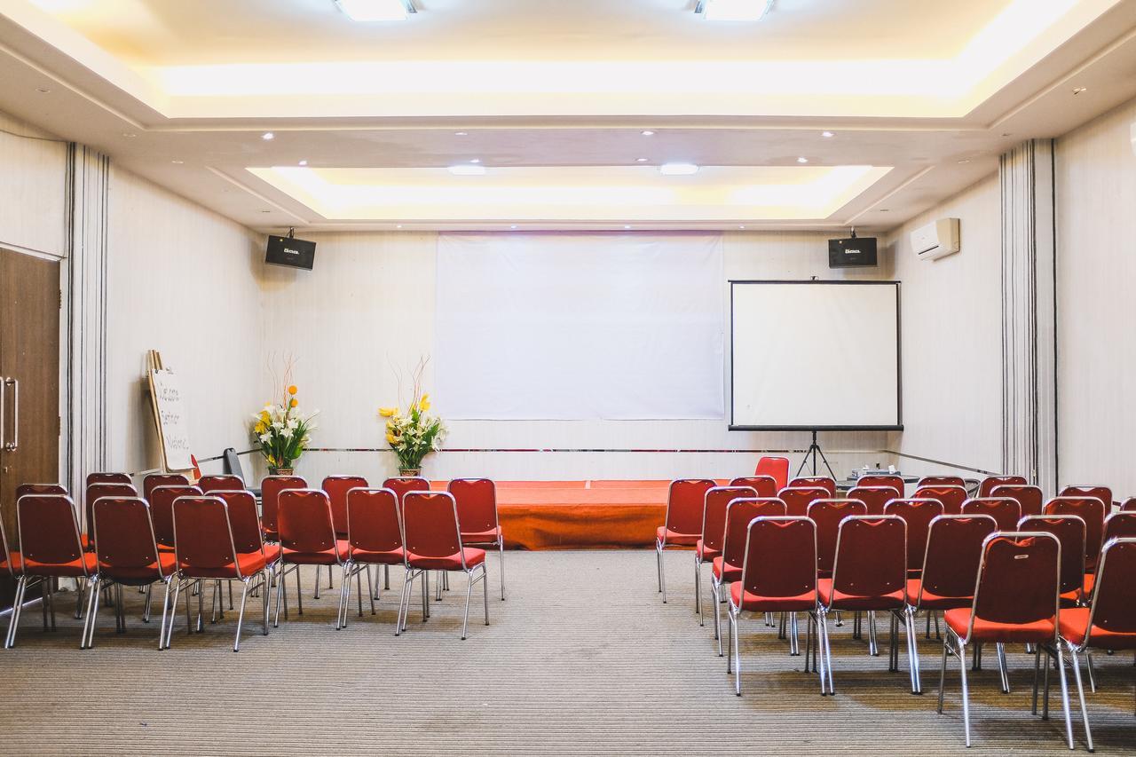 Reddoorz Plus Near Mall Panakukang Makassar Eksteriør bilde
