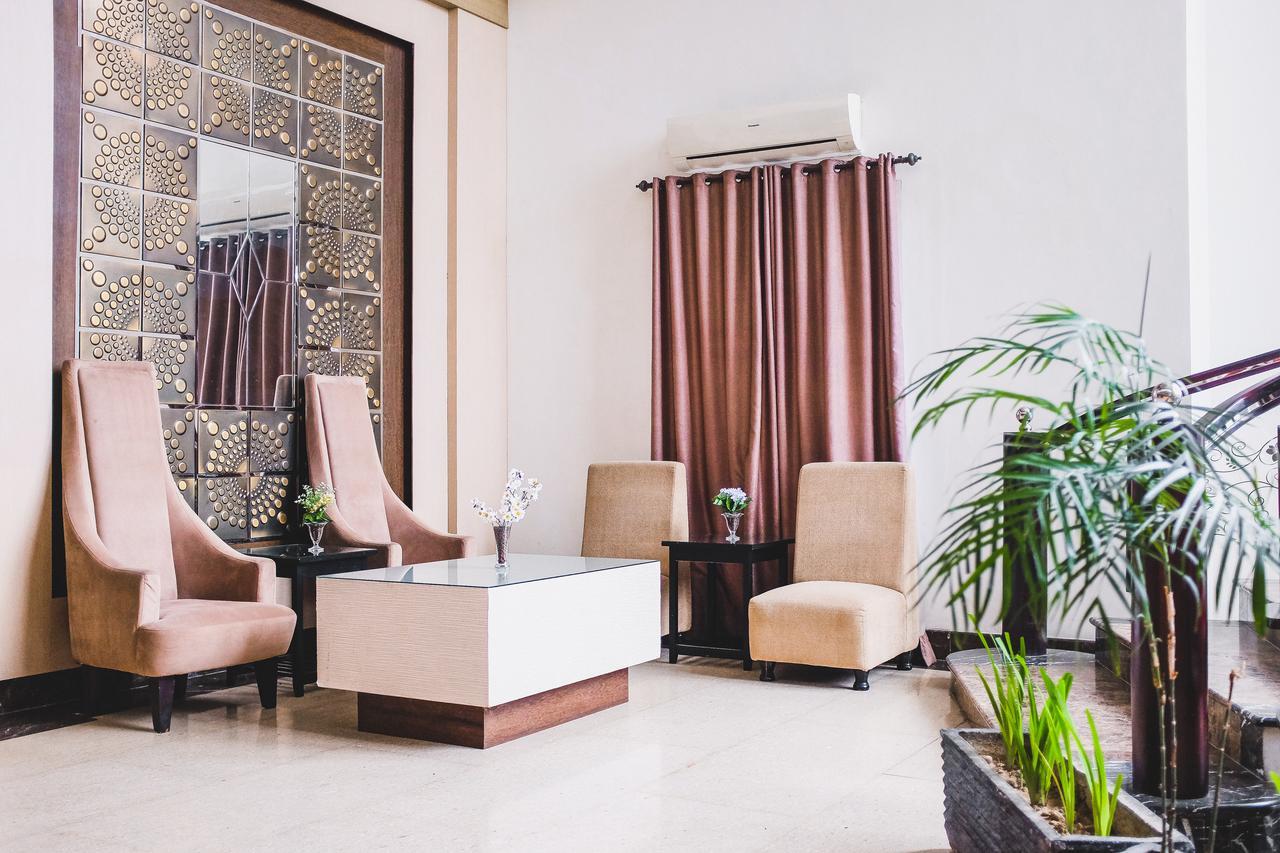 Reddoorz Plus Near Mall Panakukang Makassar Eksteriør bilde