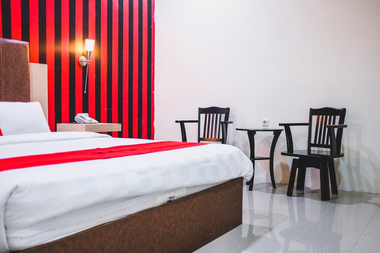 Reddoorz Plus Near Mall Panakukang Makassar Eksteriør bilde